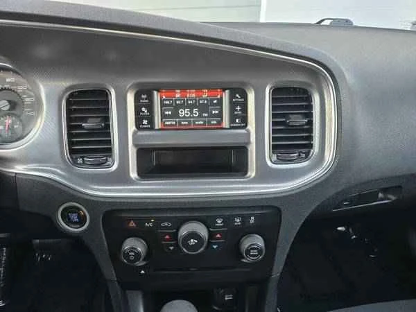 2013 Dodge Charger 6th Gen - Image 14 of 18