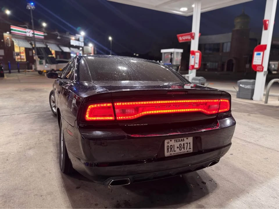 2013 Dodge Charger 6th Gen - Image 5 of 8