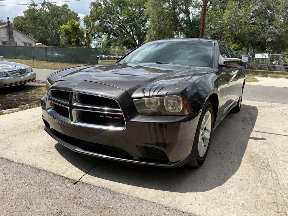 2013 Dodge Charger 7th Gen - Image 3 of 8