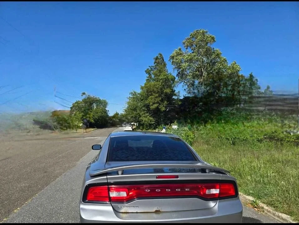 2013 Dodge Charger 6th Gen - Image 4 of 8