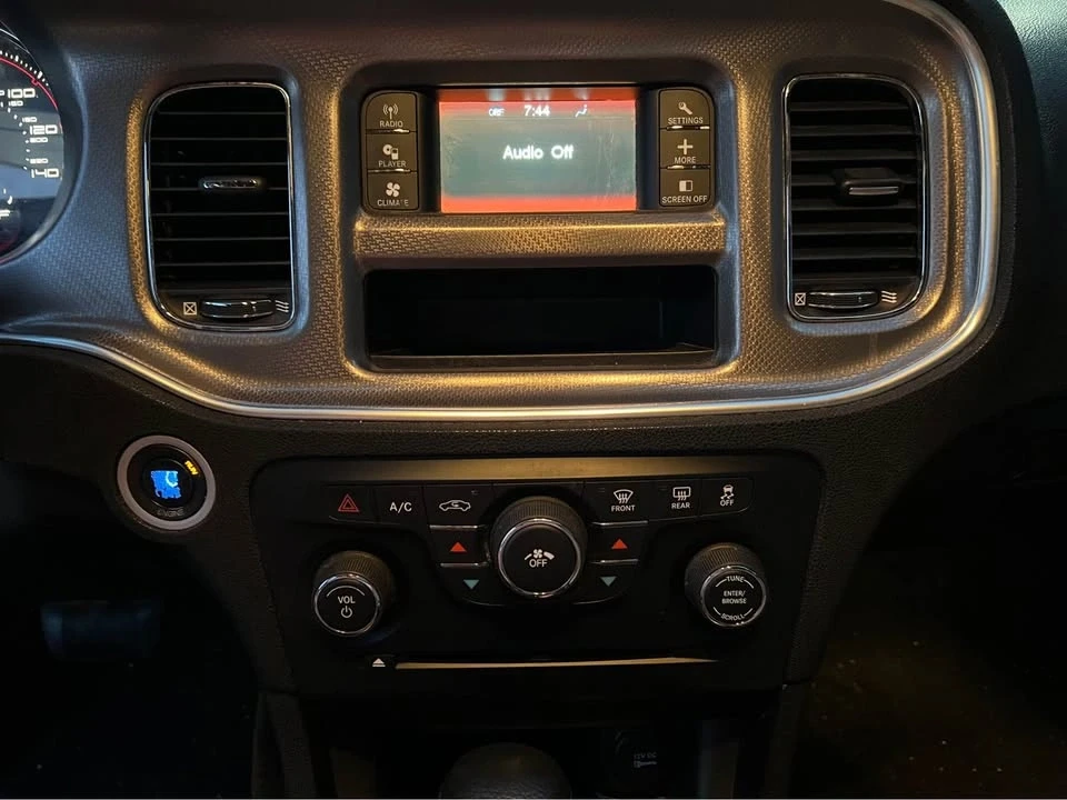 2013 Dodge Charger 7th Gen - Image 13 of 16