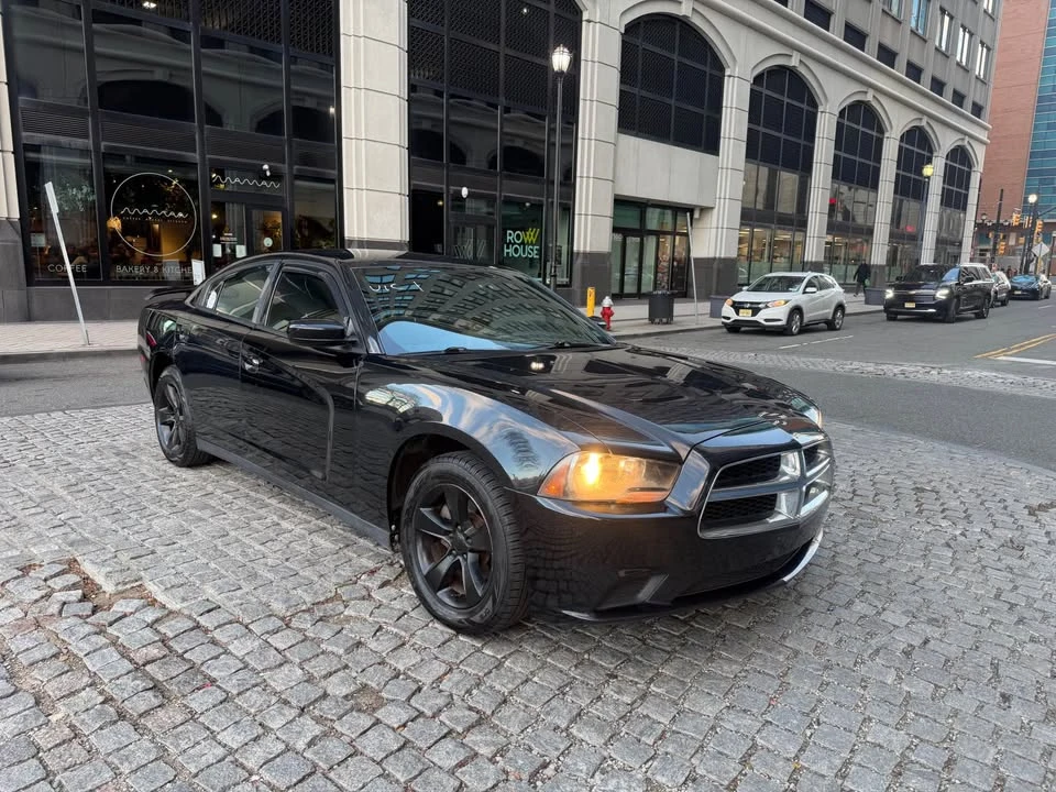 2013 Dodge Charger 7th Gen - Image 5 of 15