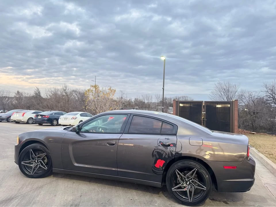 2013 Dodge Charger 7th Gen - Image 3 of 8