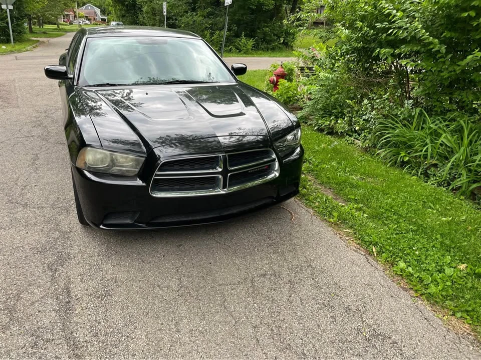 2013 Dodge Charger 7th Gen - Image 2 of 6