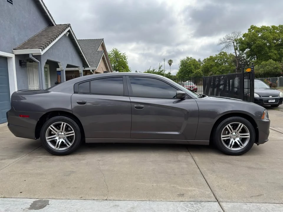 2013 Dodge Charger 7th Gen - Image 4 of 13