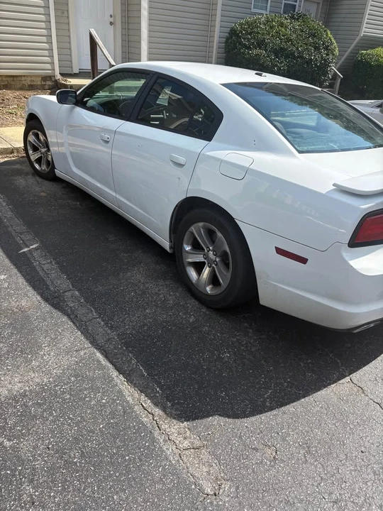 2013 Dodge Charger 7th Gen - Image 2 of 3