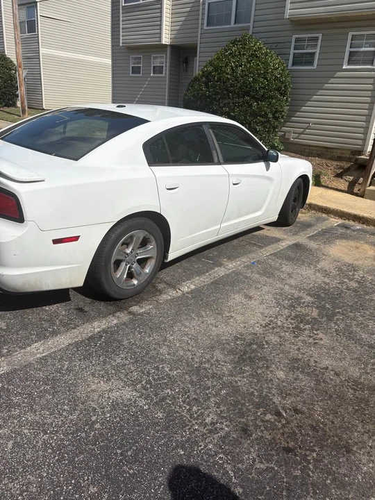 2013 Dodge Charger 7th Gen - Image 3 of 3