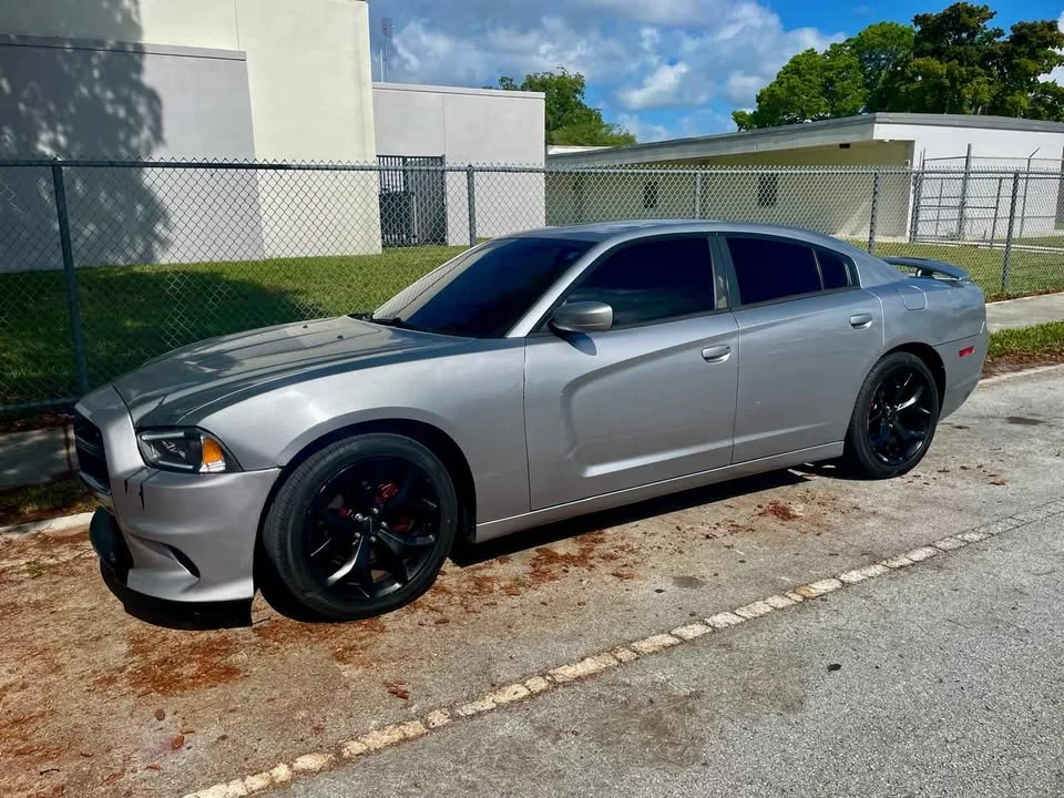 2013 Dodge Charger 7th Gen - Image 10 of 11