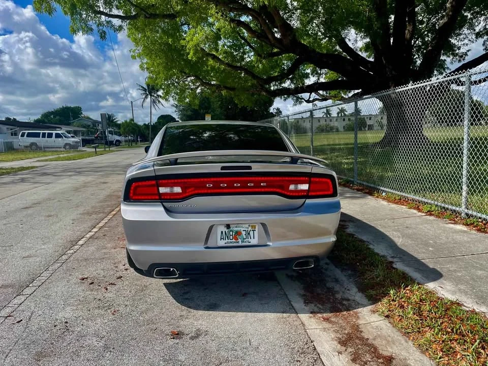 2013 Dodge Charger 7th Gen - Image 8 of 11