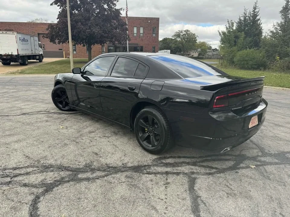 2013 Dodge Charger 7th Gen - Image 6 of 13