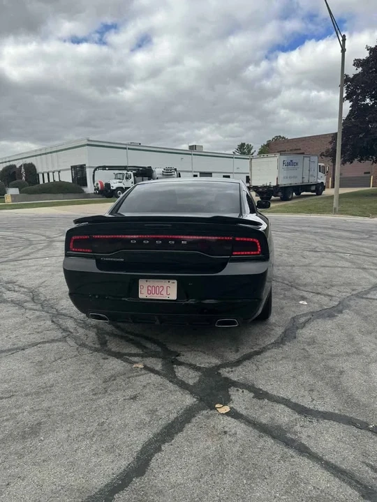 2013 Dodge Charger 7th Gen - Image 5 of 13