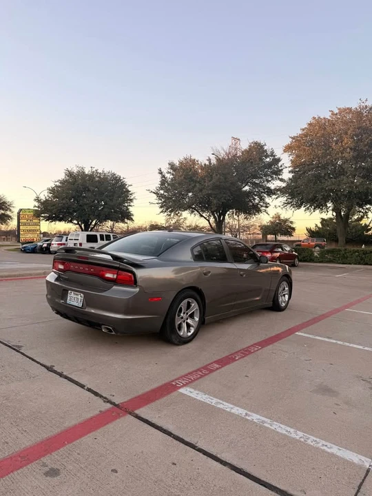 2013 Dodge Charger 7th Gen - Image 3 of 9
