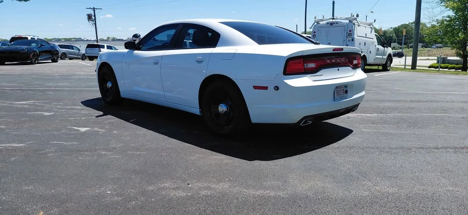 2013 Dodge Charger 7th Gen - Image 4 of 9