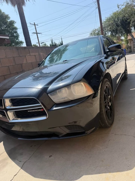 2013 Dodge Charger 7th Gen - Image 3 of 8