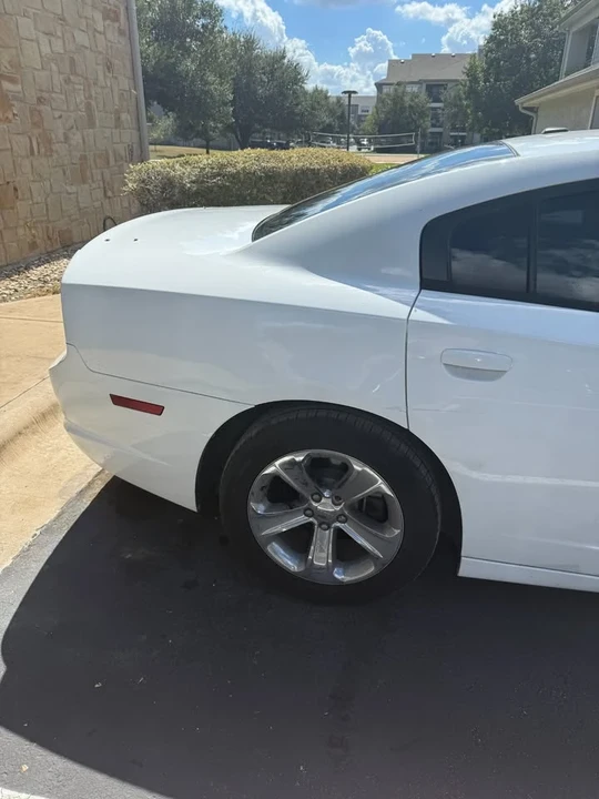 2013 Dodge Charger 7th Gen - Image 6 of 13