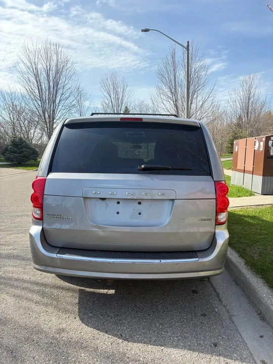 2013 Dodge Caravan - Image 4 of 10