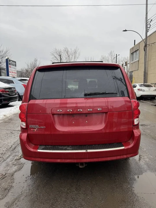 2013 Dodge Caravan - Image 5 of 9