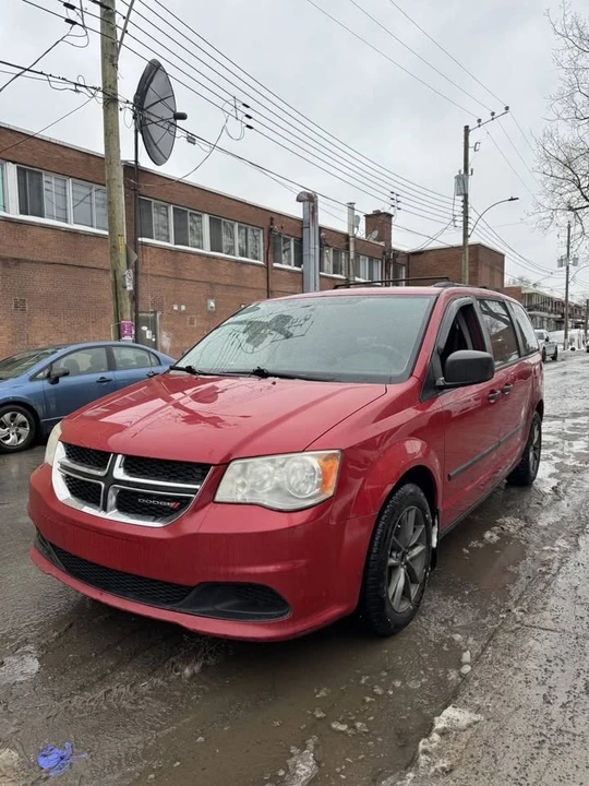 2013 Dodge Caravan - Image 2 of 9