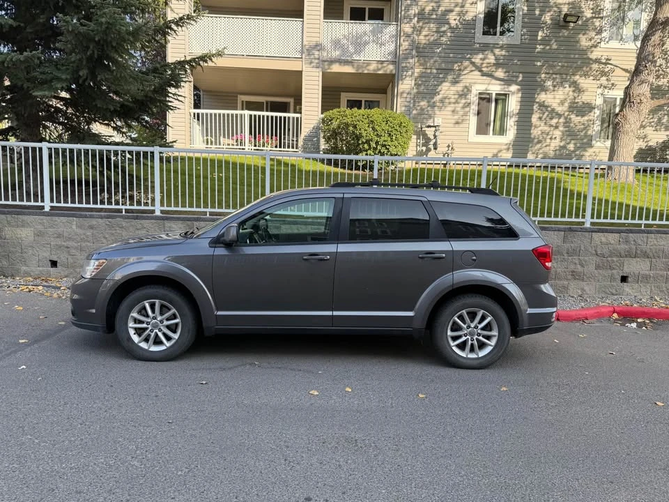 2013 Dodge Journey - Image 2 of 15