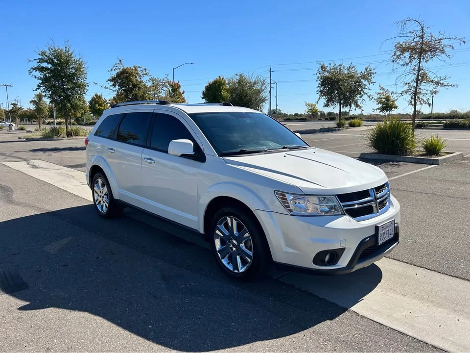 2013 Dodge Journey - Image 2 of 17