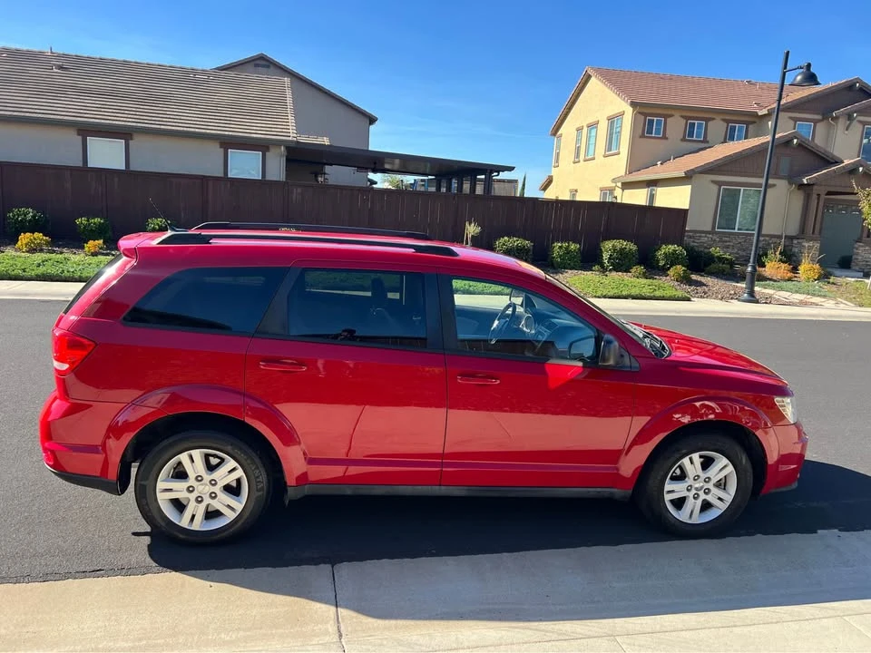 2013 Dodge Journey - Image 2 of 10