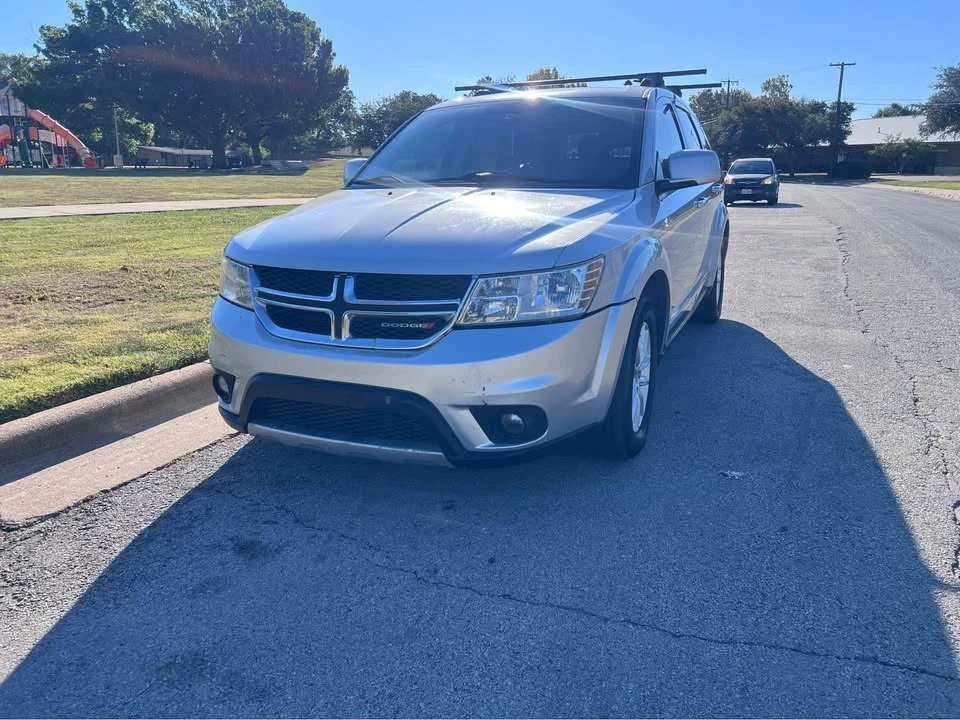 2013 Dodge Journey - Image 2 of 10