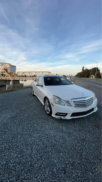 2013 Mercedes-Benz W212 E-Class - Image 2 of 9