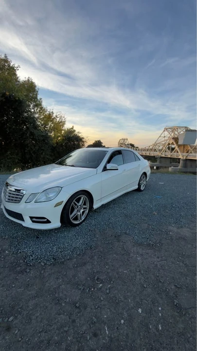 2013 Mercedes-Benz W212 E-Class - Image 4 of 9