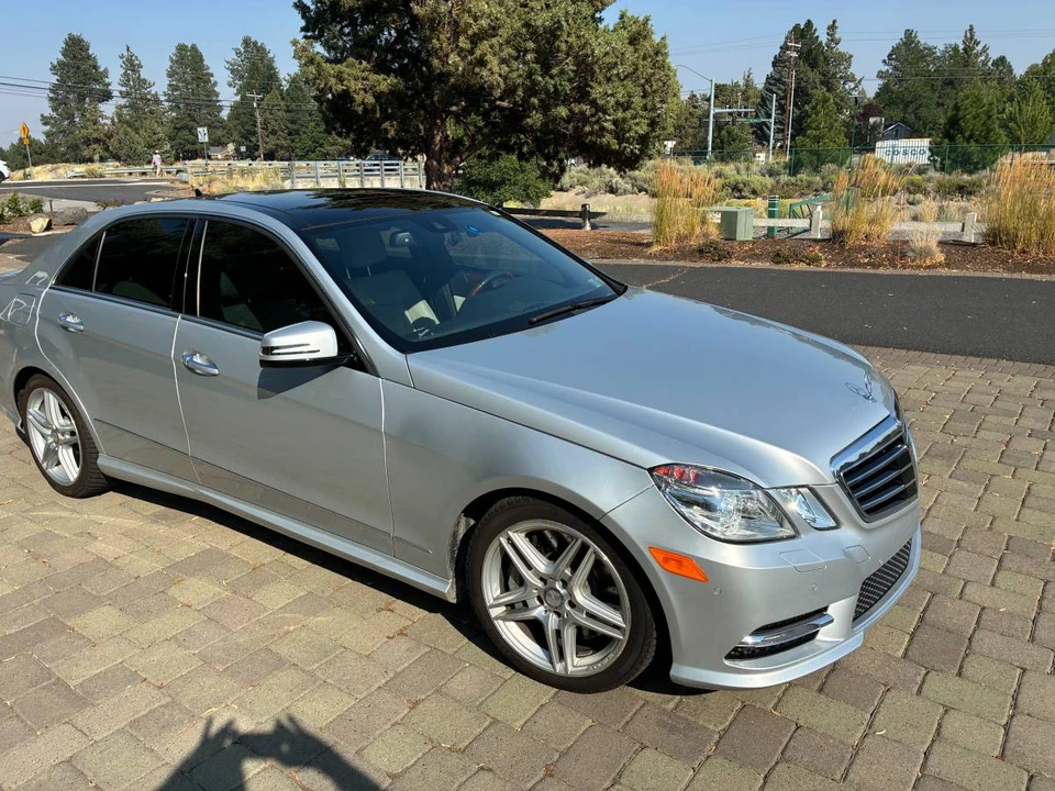 2013 Mercedes-Benz W212 E-Class - Image 3 of 11