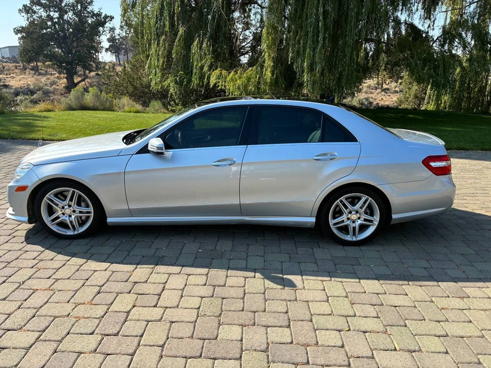 2013 Mercedes-Benz W212 E-Class - Image 6 of 11