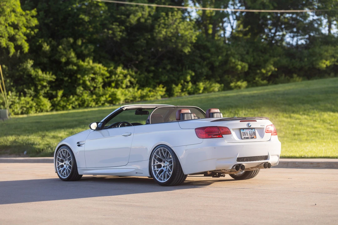 2013 BMW E93 M3 Convertible - Image 6 of 31