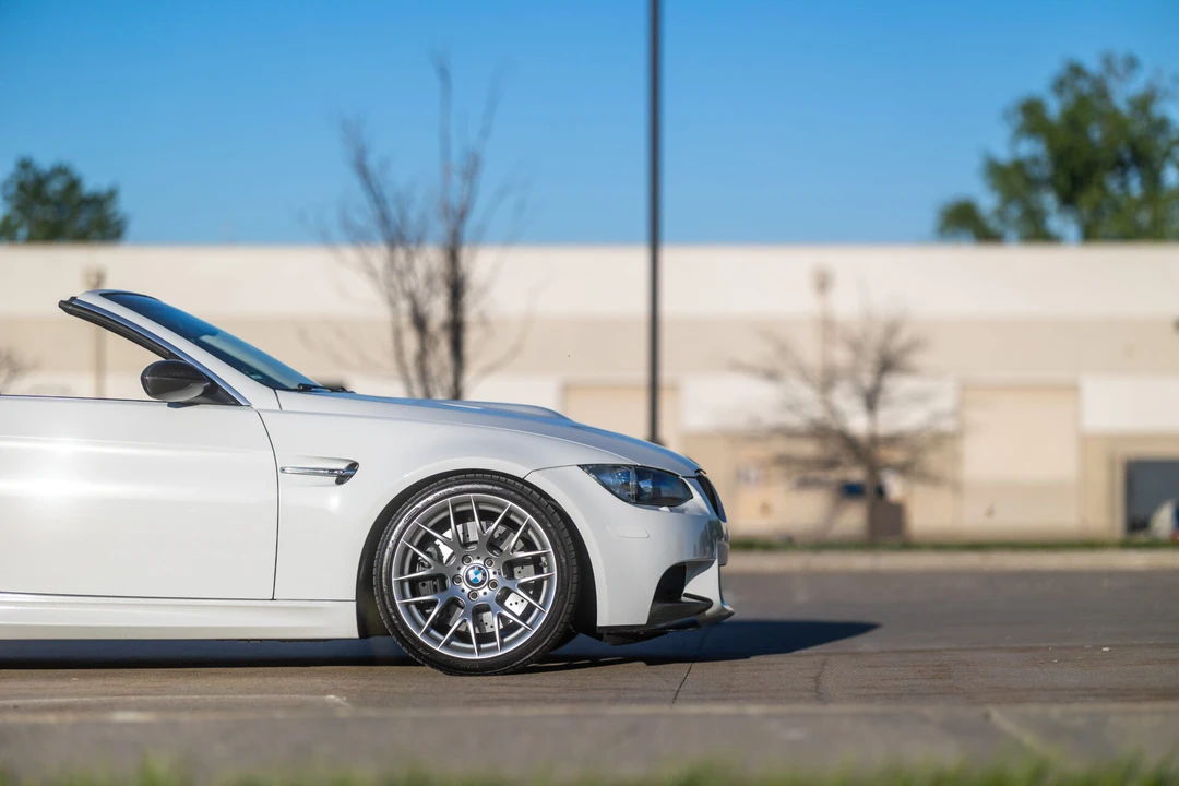2013 BMW E93 M3 Convertible - Image 9 of 31