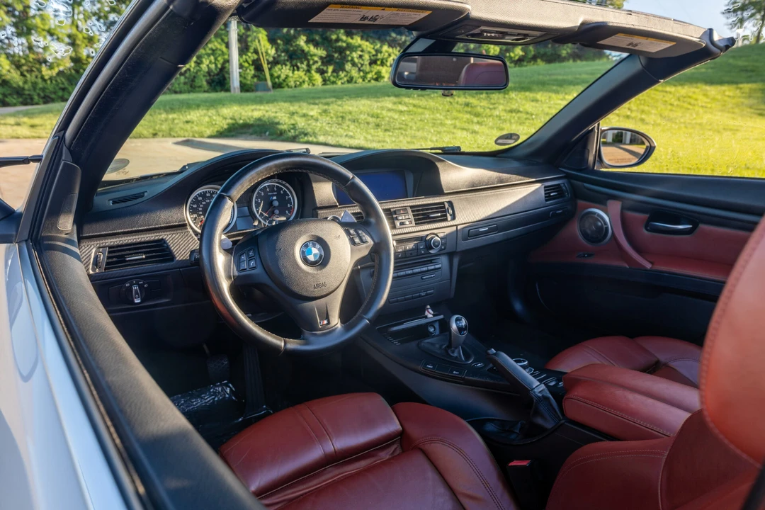 2013 BMW E93 M3 Convertible - Image 12 of 31