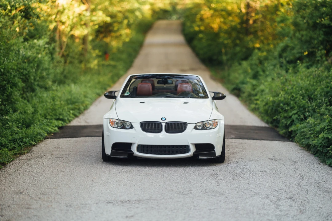 2013 BMW E93 M3 Convertible - Image 2 of 31