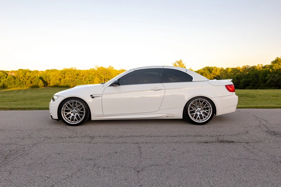 2013 BMW E93 M3 Convertible - Image 27 of 31