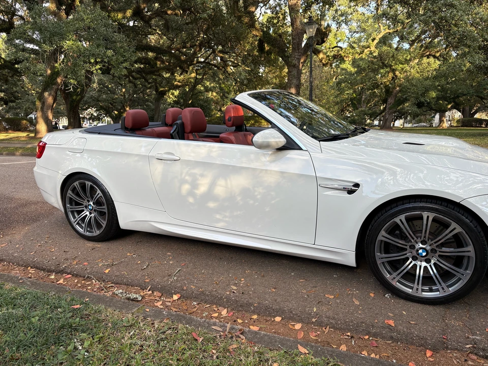 2013 BMW E93 M3 Convertible - Image 3 of 12