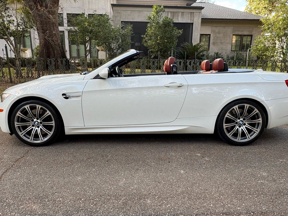 2013 BMW E93 M3 Convertible - Image 2 of 12