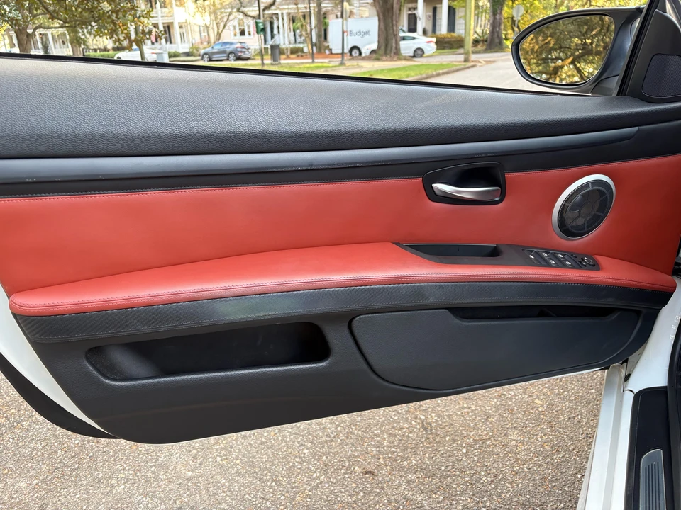 2013 BMW E93 M3 Convertible - Image 9 of 12