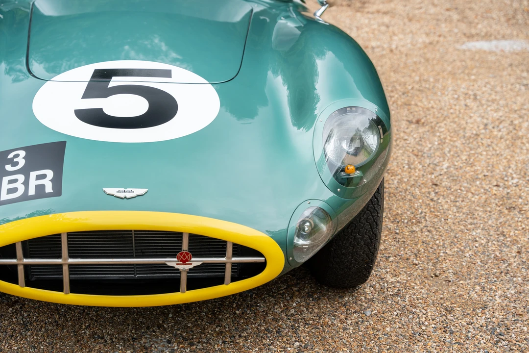 2013 Aston Martin - Image 21 of 31