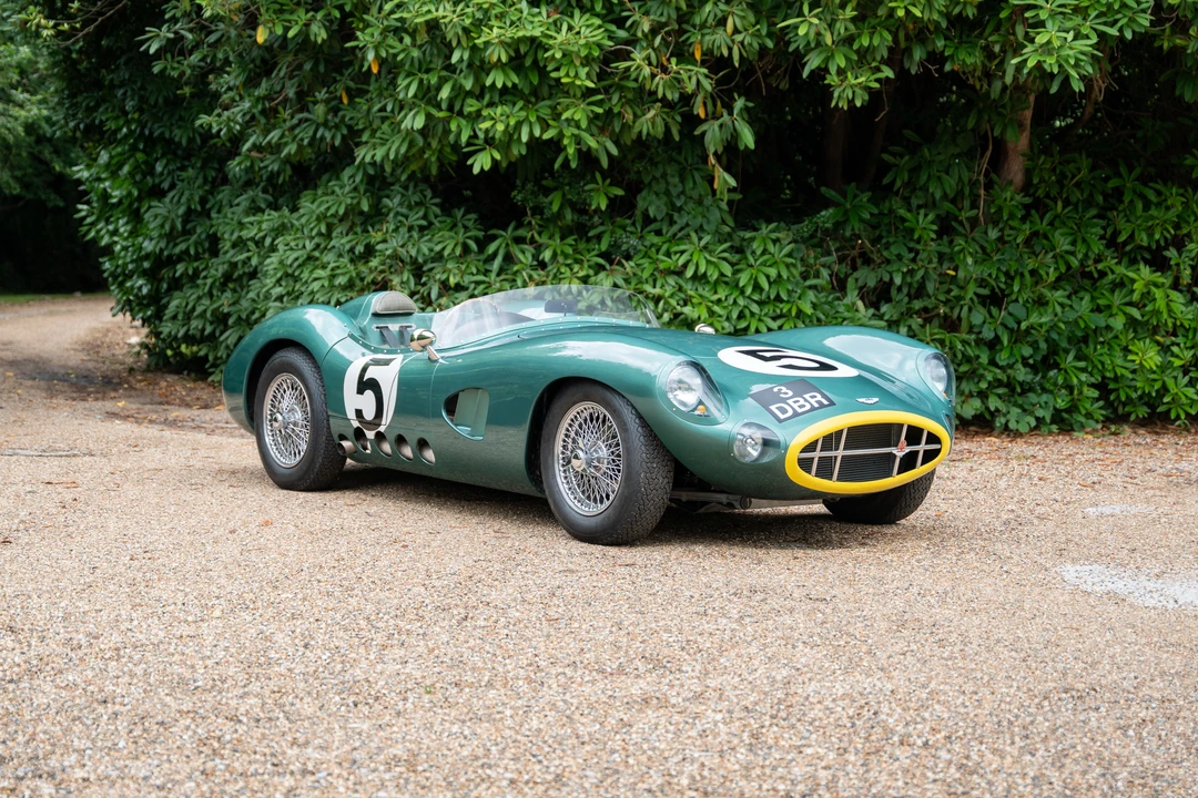 2013 Aston Martin - Image 18 of 31