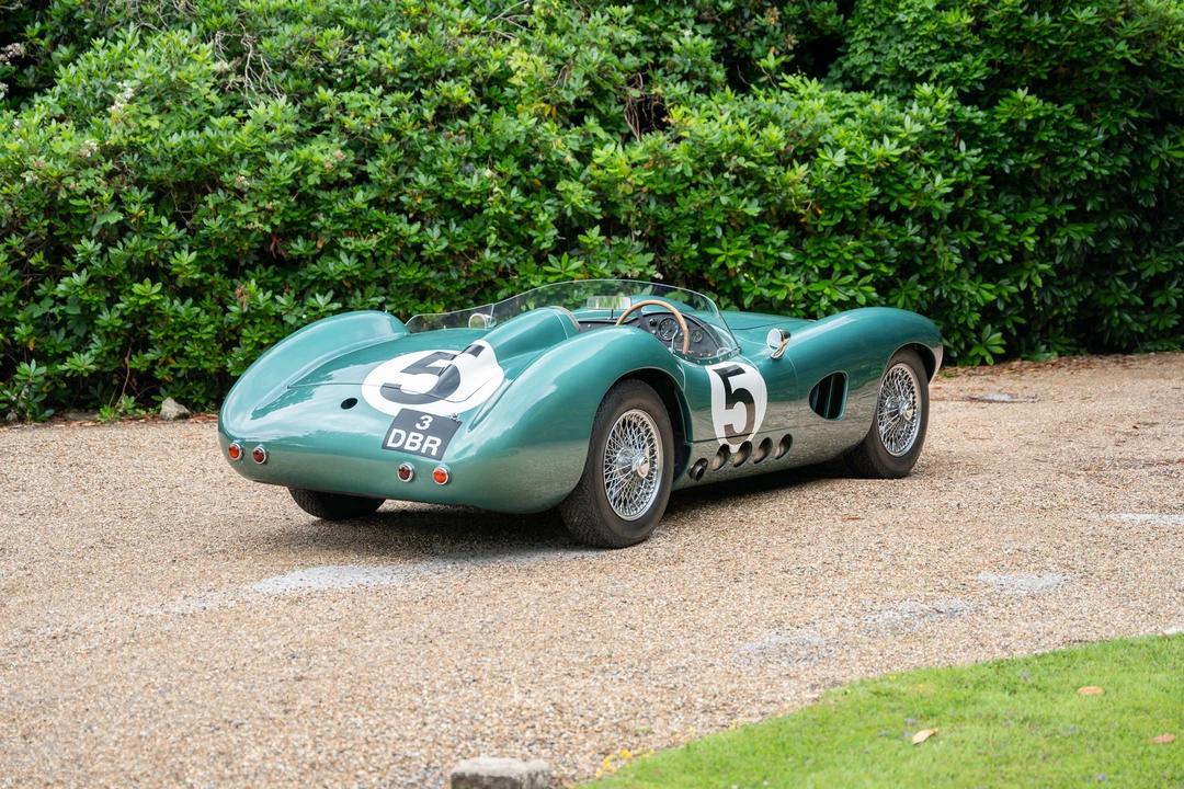 2013 Aston Martin - Image 16 of 31