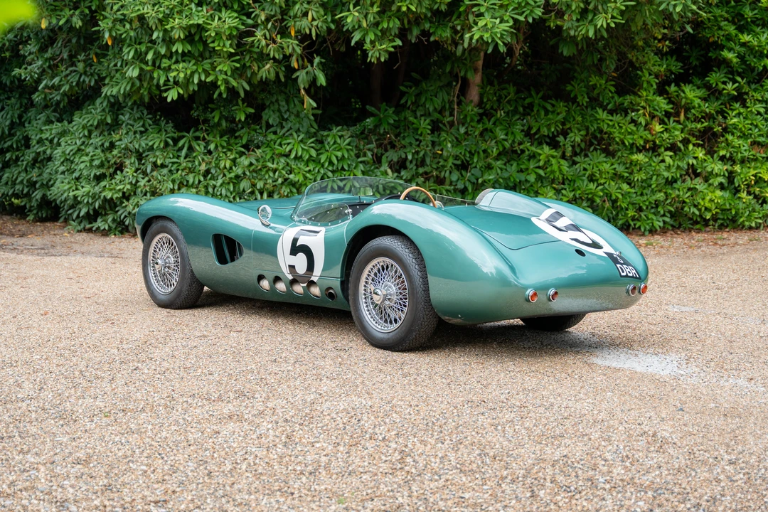 2013 Aston Martin - Image 14 of 31