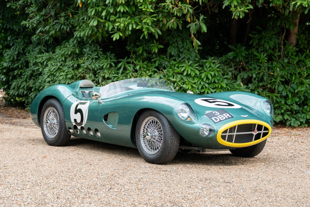 2013 Aston Martin - Image 2 of 31