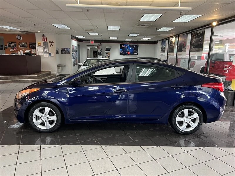 2013 Hyundai Elantra - Image 2 of 4