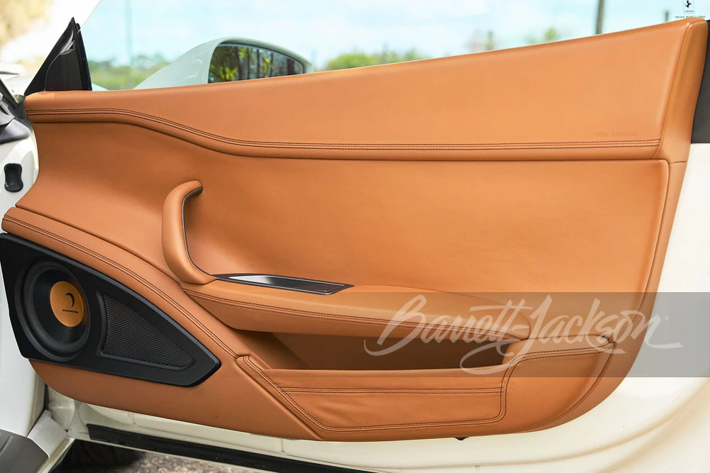 2013 Ferrari 458 Spider - Image 21 of 31