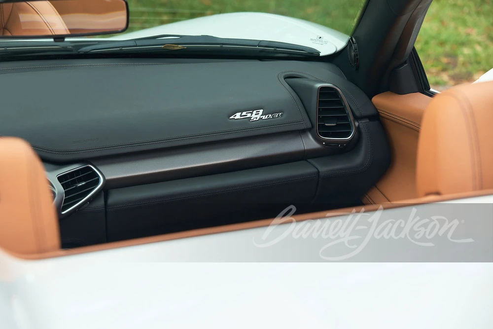 2013 Ferrari 458 Spider - Image 24 of 31