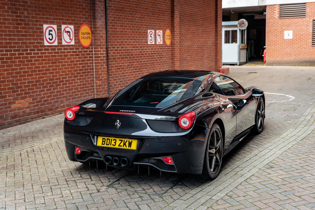 2013 Ferrari 458 Italia - Image 14 of 31