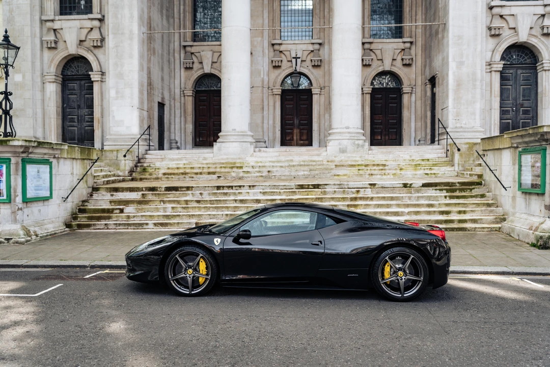 2013 Ferrari 458 Italia - Image 16 of 31