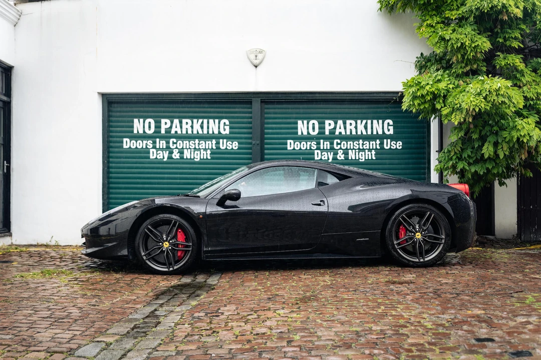2013 Ferrari 458 Italia - Image 9 of 31