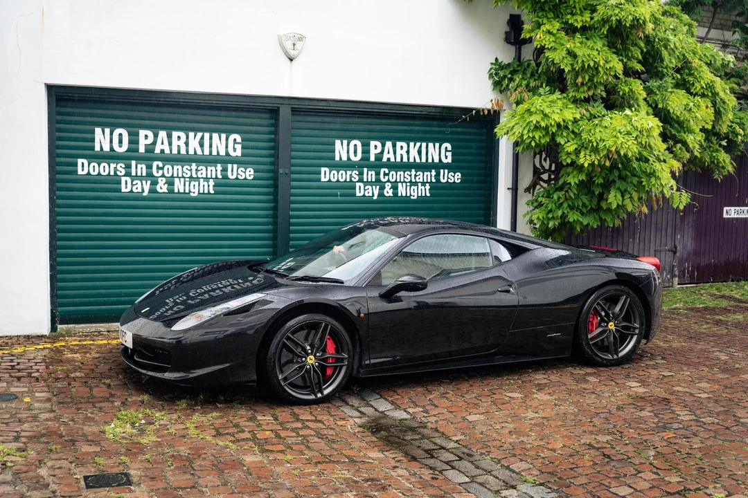 2013 Ferrari 458 Italia - Image 10 of 31